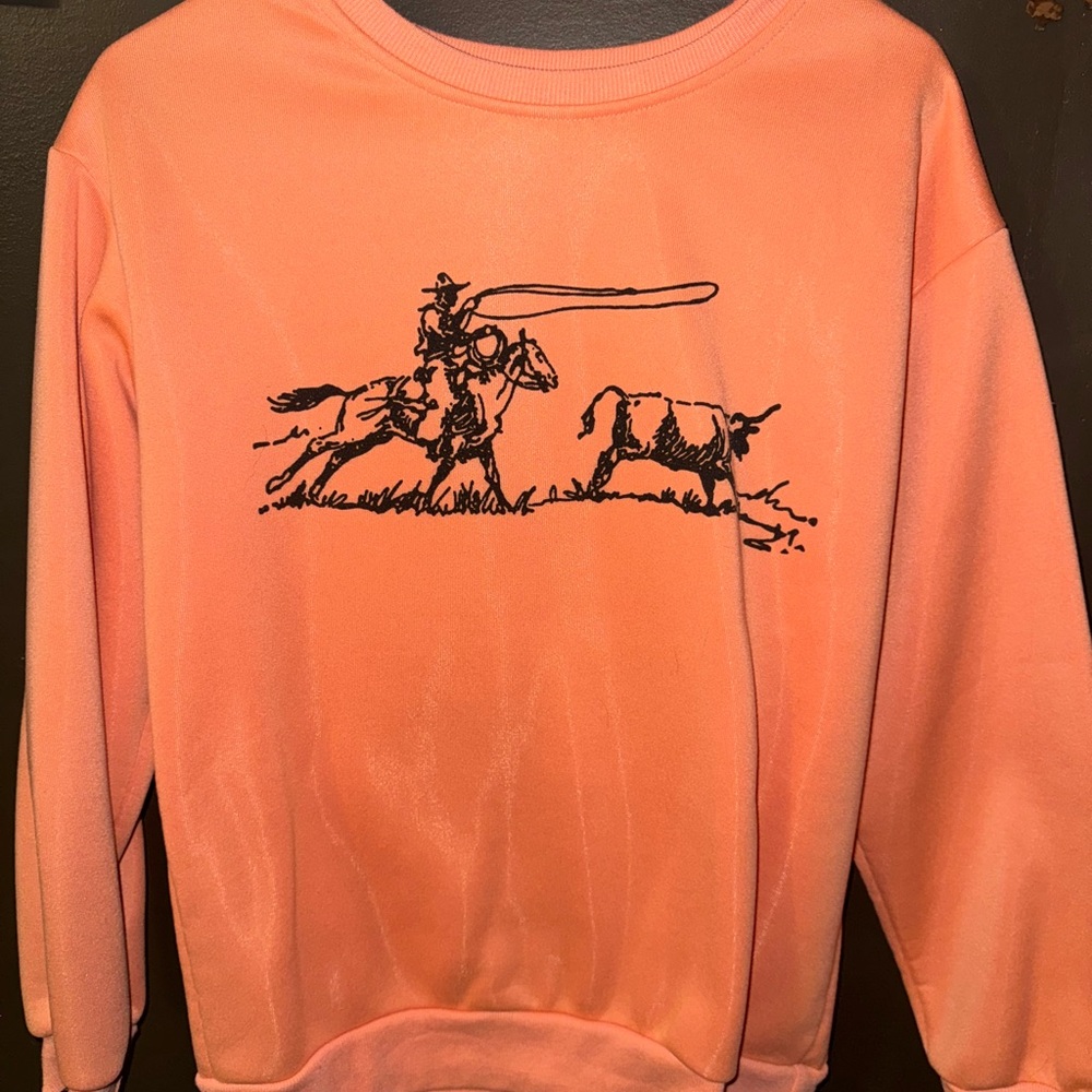 Women’s Peach Graphic Sweater